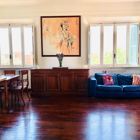 Penthouse Sea View Lägenhet Lido di Ostia Exteriör bild