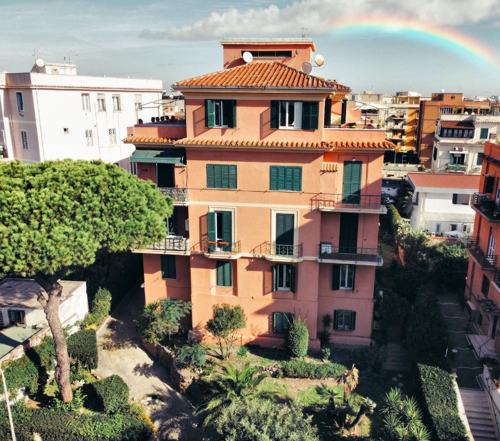 Penthouse Sea View Lägenhet Lido di Ostia Exteriör bild